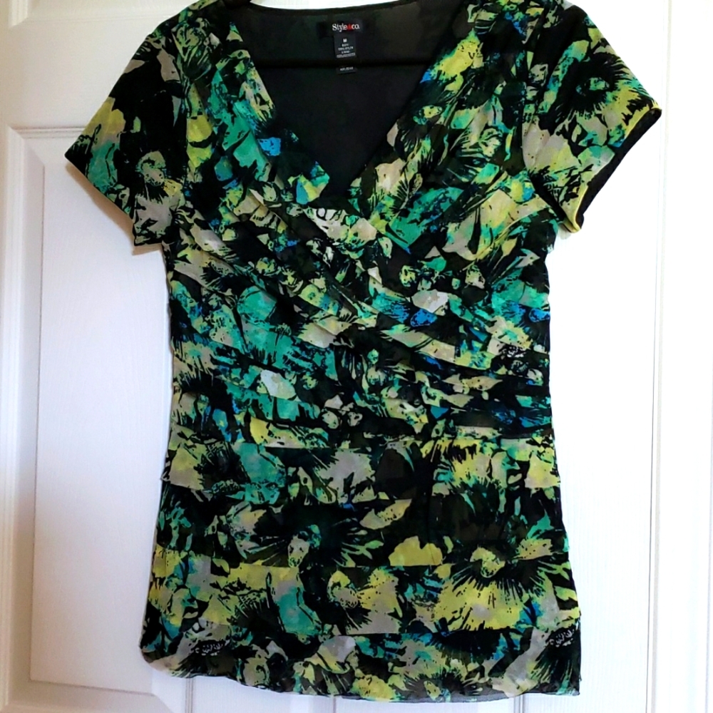 Black yellow green ruffle floral top size M